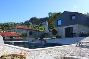 Villa con piscina y casa en Villa Seara - Casas da Vinha, en Celorico de Basto