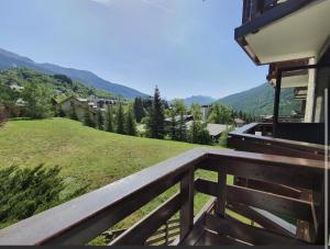 Nespecifikovaný výhled na hory nebo výhled na hory při pohledu z apartmánu + 7 fotografií