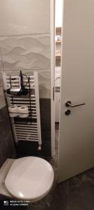 Apartman Šipak的一间浴室