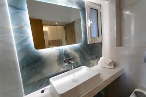 Koupelna v ubytování Hotel Philoxenia