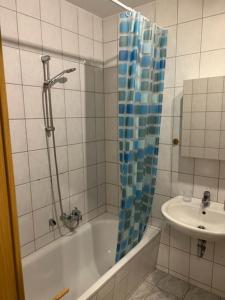 Koupelna v ubytování Ferienwohnungen Augustusburger Straße 149