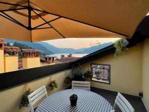 Φωτογραφία από το άλμπουμ του Skyway apartment with private lake view terrace στο Μπελάτζιο