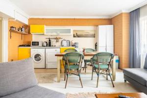 Kuchyň nebo kuchyňský kout v ubytování Comfortable apartment in Istiklal Street