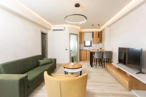 Ruang duduk di Kallithea Village hotel