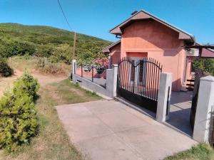 Nespecifikovaný výhled na hory nebo výhled na hory při pohledu z apartmánu