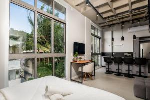 Μια τηλεόραση ή/και κέντρο ψυχαγωγίας στο Top Studios Canasvieiras TPS
