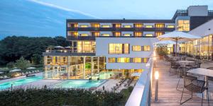 Bazén v ubytování Apartments Spa Resort Styria- ADULTS ONLY nebo v jeho okolí