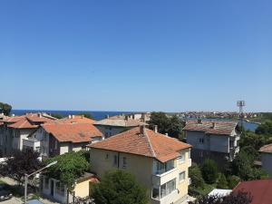 a view of a city with houses at Апартаменти Жени in Tsarevo