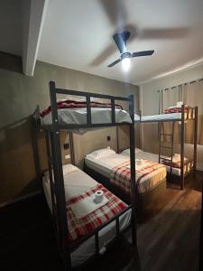 Postel nebo postele na pokoji v ubytování Hostel Carabelas - Proximo a 25 de Março e Brás