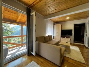 Fotografie z fotogalerie ubytování Ljubav Stara Zaovine v destinaci Lazići