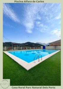 Πισίνα στο ή κοντά στο Casa Rural Parc Natural dels Ports