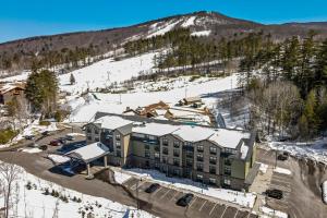 an aerial view of a resort in the snow at Fairfield by Marriott Inn & Suites North Conway in North Conway