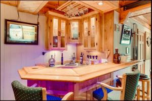 Gallery image of Hibernate at The Little Cub-Inn in Lake Arrowhead