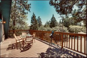 Gallery image of Hibernate at The Little Cub-Inn in Lake Arrowhead