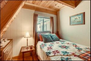 Gallery image of Hibernate at The Little Cub-Inn in Lake Arrowhead