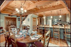 Gallery image of Hibernate at The Little Cub-Inn in Lake Arrowhead