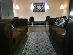 A seating area at Hotel Pepo