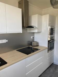 Fotografia z galérie ubytovania Haut Confort Cosy Appart Rénové Mobilier Neuf 3 Ch v destinácii Le Mans