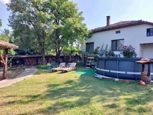 Fotografie z fotogalerie ubytování Guest House Stoyanovata Kashta - Стояновата къща v destinaci Elena