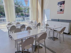 Restaurace v ubytování Go Inn Aracruz