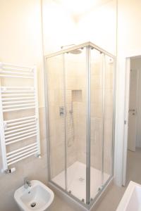 Koupelna v ubytování Maison SINDBAD + 20 fotografií