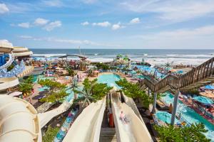 una imagen de un parque acuático en la playa en Daytona Inn and Suites, en Wildwood