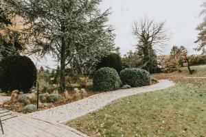 A garden outside Villa Mimi