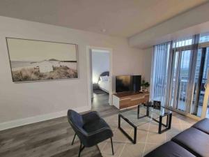 Μια τηλεόραση ή/και κέντρο ψυχαγωγίας στο City Centre Lodge ( Downtown)