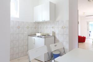 Kuchyňa alebo kuchynka v ubytovaní Apartments with a parking space Brela, Makarska - 789