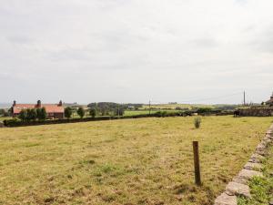 恩布尔顿Dunstanburgh View的相册照片