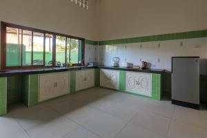 Nhà bếp/bếp nhỏ tại HOUSE OF HAPPINESS +43 ảnh