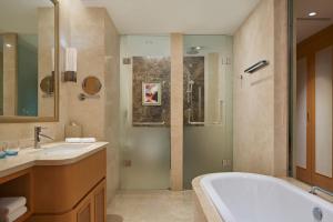 Koupelna v ubytování Sheraton Yantai Golden Beach Resort