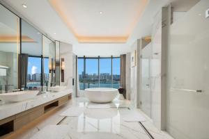 Vannituba majutusasutuses Wyndham Grand Plaza Royale Yuzhou Xiamen Wuyuan Bay