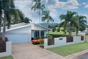 Κήπος έξω από το Solitaire - Tropical Style - 3 bedrooms
