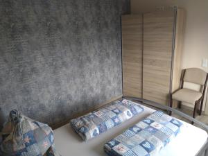 Llit o llits en una habitació de Ferienhaus Opolka