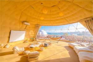 Příroda nedaleko luxury tent