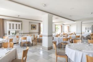 Restaurant ou autre lieu de restauration dans l'établissement Parador de Ronda