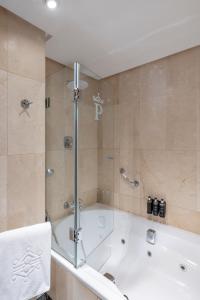 Salle de bains dans l'établissement Parador de Ronda