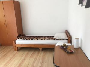 Postel nebo postele na pokoji v ubytování Steaua Nordului