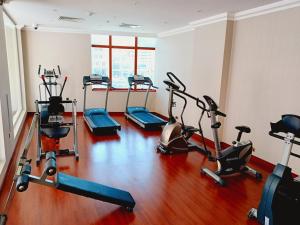 Gimnasio o instalaciones de fitness de Royal Qatar Hotel
