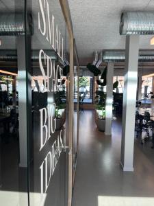 Foto de la galería de Unity Malmö - A Studio Hotel en Malmö