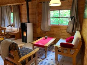 Część wypoczynkowa w obiekcie Chalet 17 tournesol Mauroux