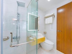 Koupelna v ubytování An Bình Tân Hotel