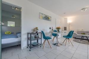 Posezení v ubytování fewo1846 - Strandresidenz Wassersleben Meeresbrise App 685 - komfortables Apartment mit Balkon und Meerblick