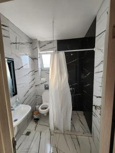 Phòng tắm tại Apartment FLORA