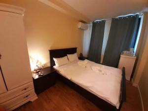 Postel nebo postele na pokoji v ubytování Adrys Boutique Villa