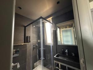 Kupatilo u objektu Salini Suites