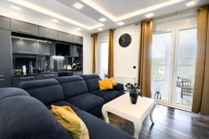 Część wypoczynkowa w obiekcie About Art Apartments - Sikorskiego