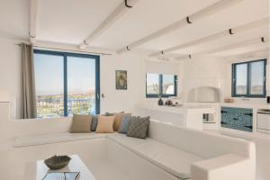 Η κουζίνα ή μικρή κουζίνα στο Villa Camelia-Iris sunset villas