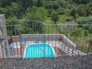 The swimming pool at or close to Apartment in Casola near Torre di Casola